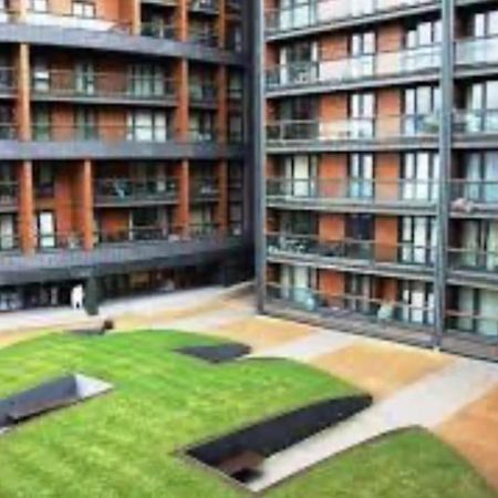 O2 Excel City Airport Apartment Λονδίνο Εξωτερικό φωτογραφία